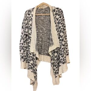 Pink Rose Patterned Open Front Sweater - Cream and Black